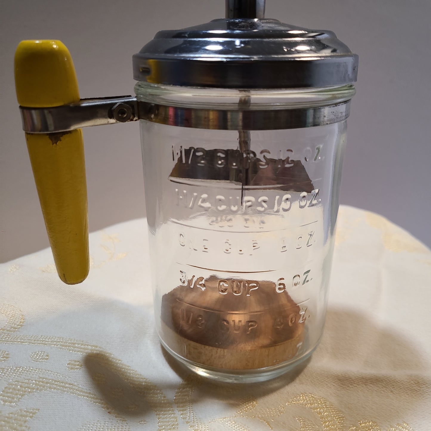 Vintage plunger mixer