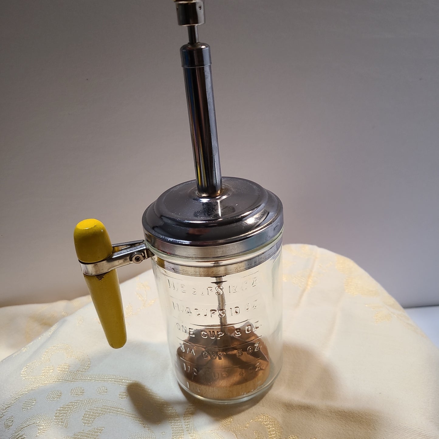 Vintage plunger mixer