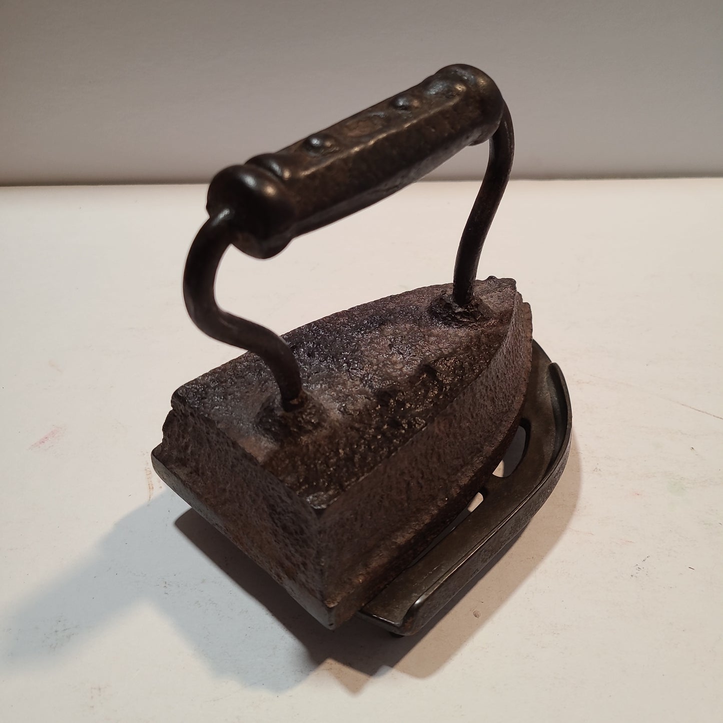 Sad iron with Trivet