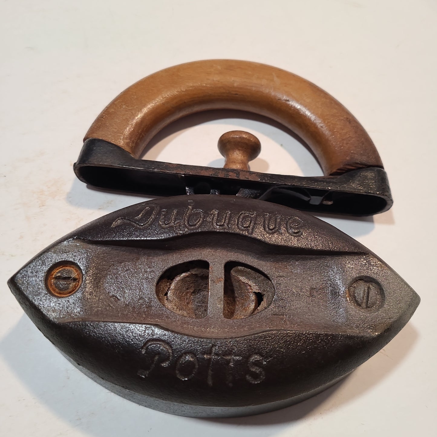 Sad Iron Dubuque Potts 1800's