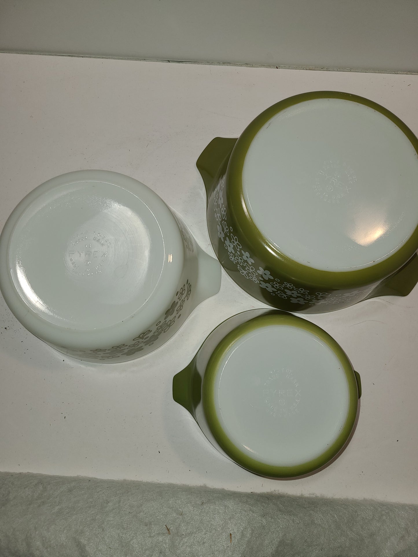 Pyrex Nesting Crazy Daisy Spring Blossom Casserole Bowls