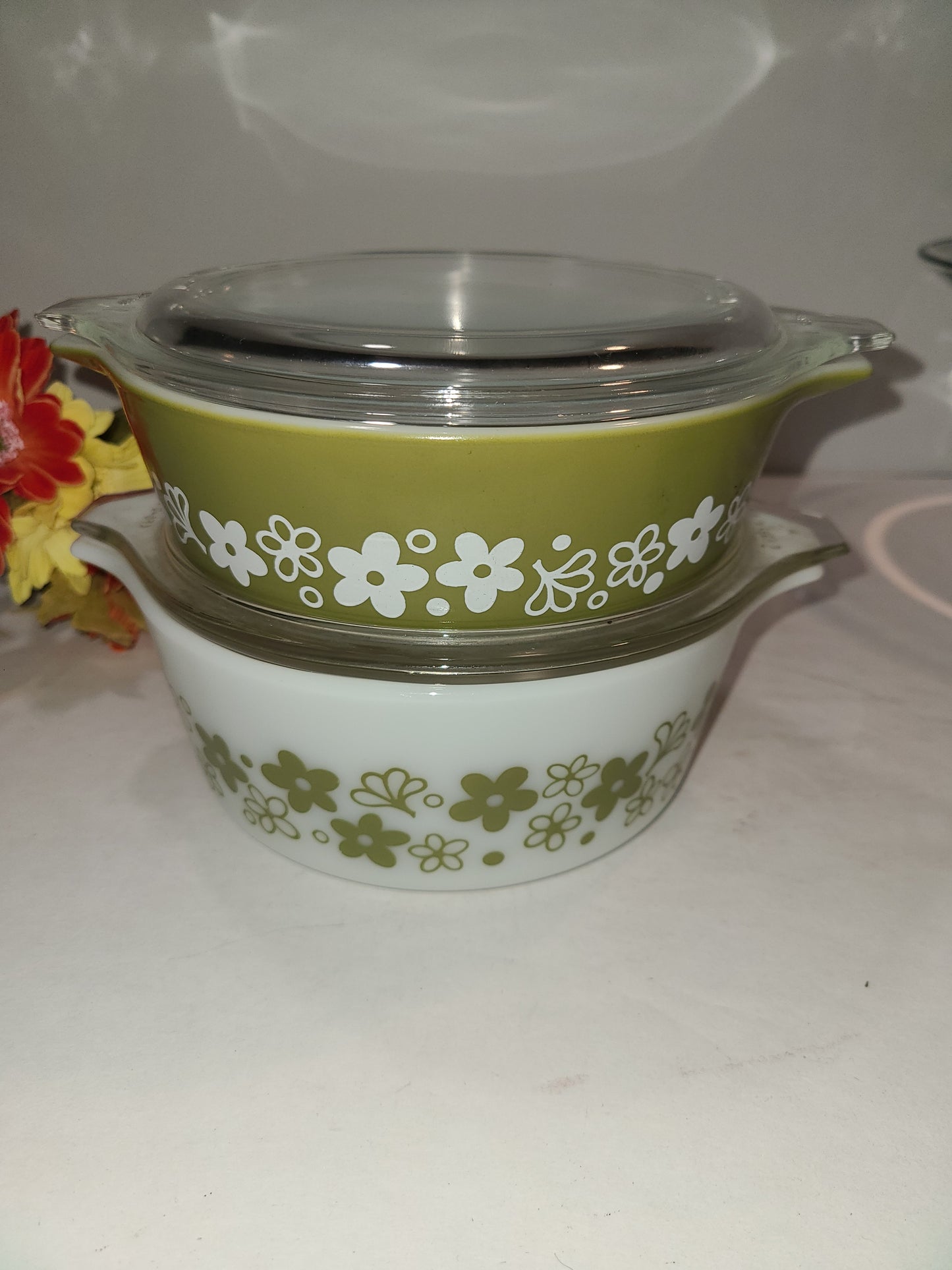 Pyrex Spring Blossom / Crazy Daisy Pattern
