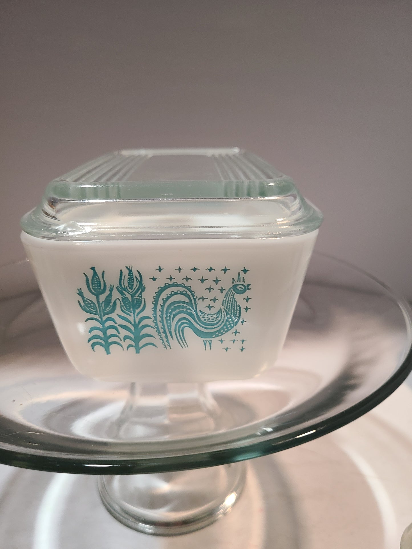 Pyrex Amish Butterprint Refrigerator Dish