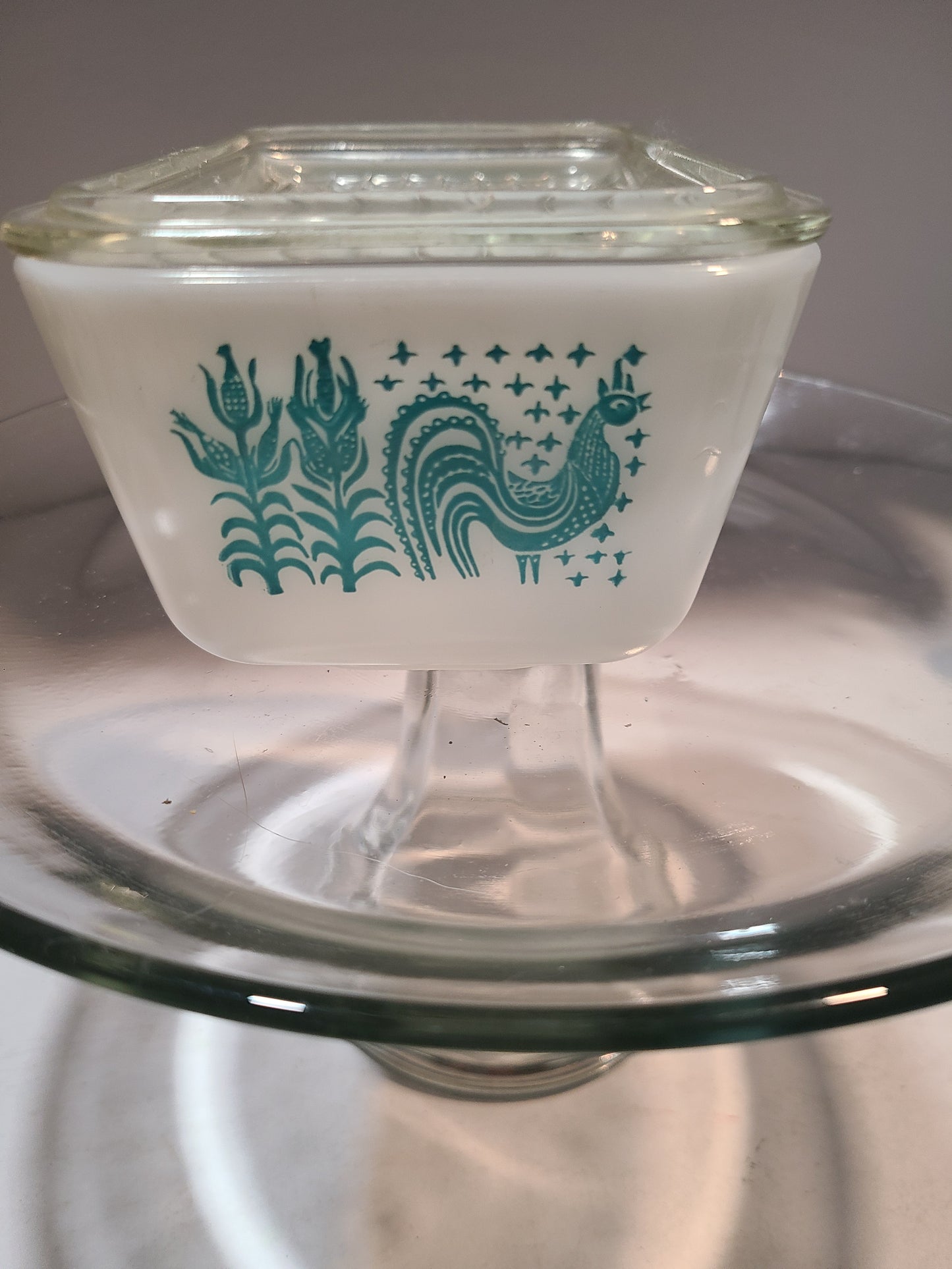 Pyrex Amish Butterprint Refrigerator Dish