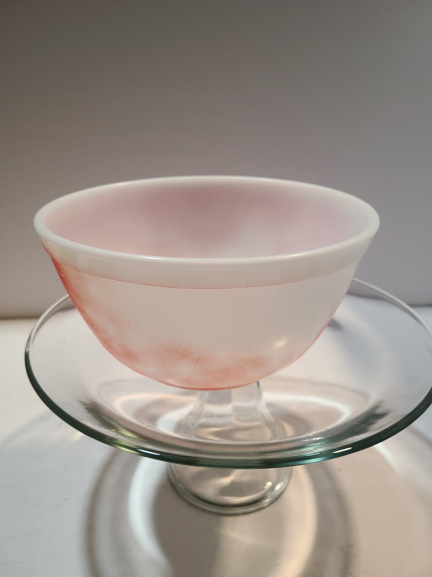 Pyrex Vintage pink tye dye
