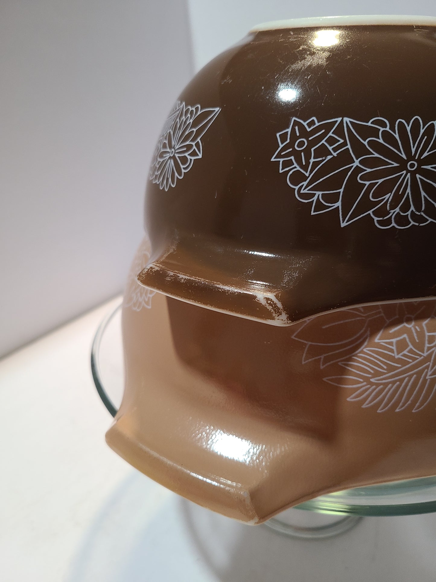 Pyrex Vintage Woodland Brown and white bowls