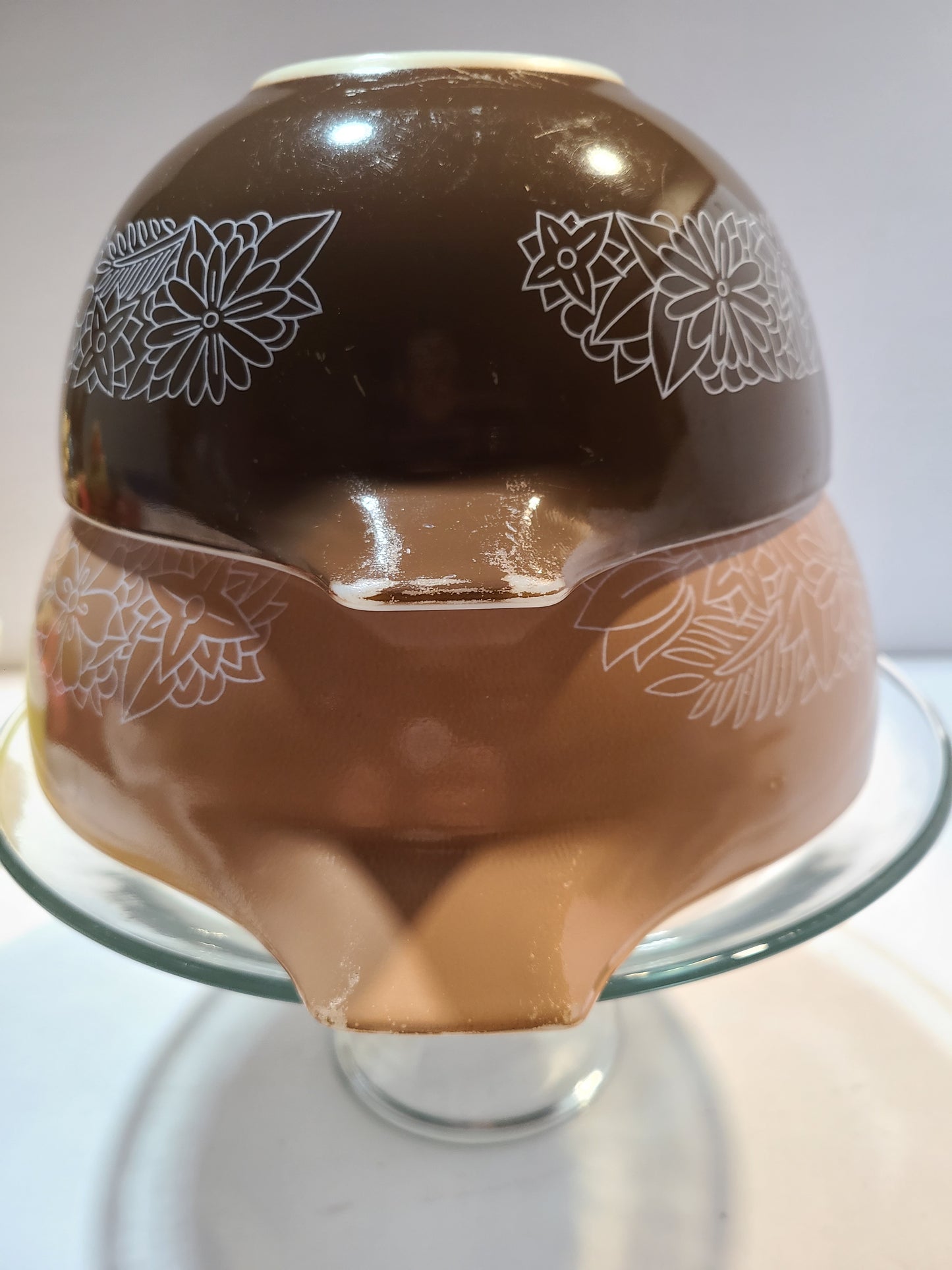 Pyrex Vintage Woodland Brown and white bowls