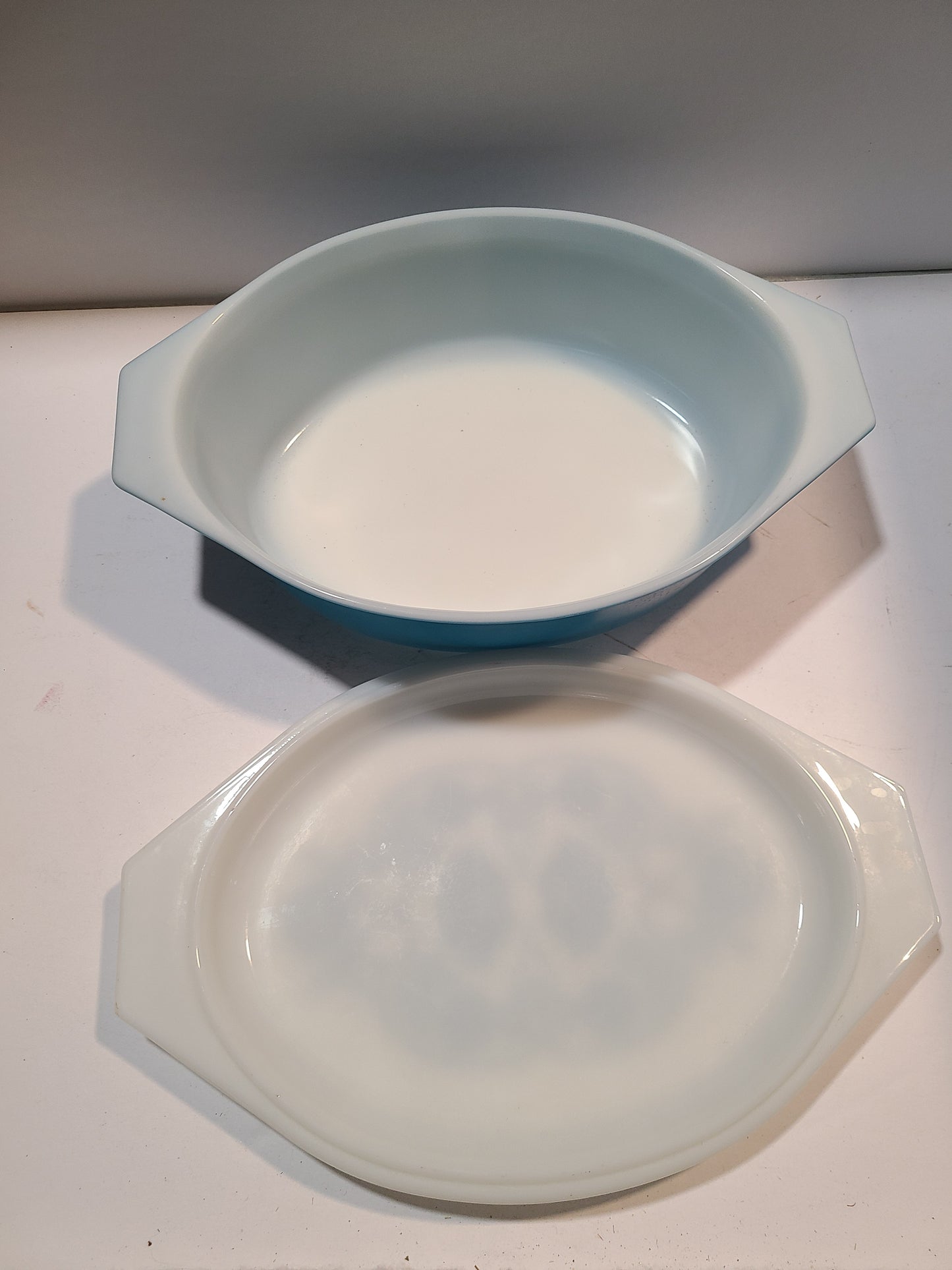 Pyrex Vintage Blue casseroles