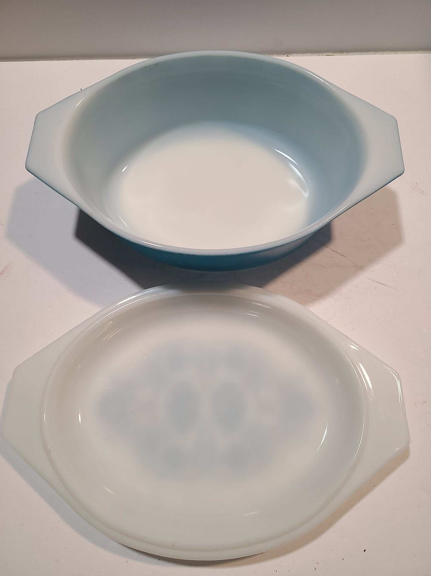 Pyrex Vintage Blue casseroles