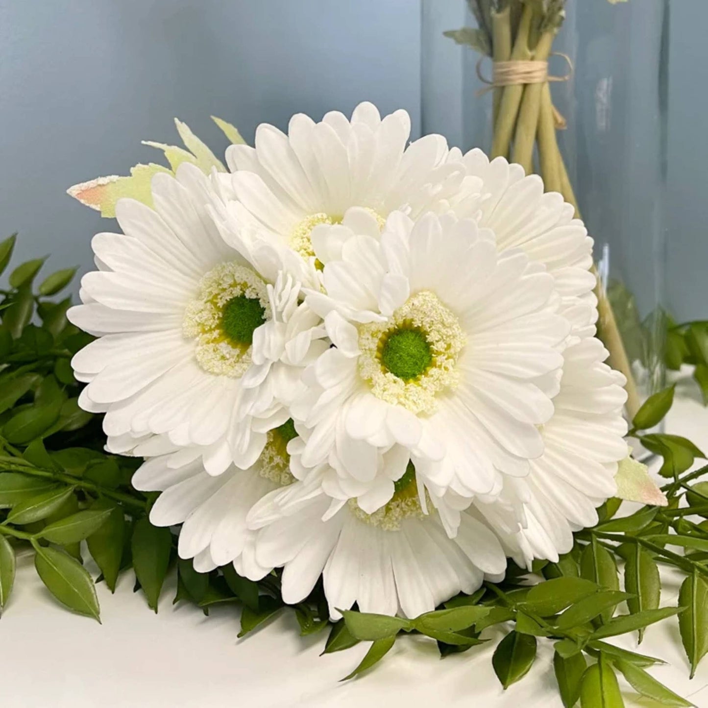 Angel Isabella - 14"-Pack of 7stem Real Touch Daisy Bouquet