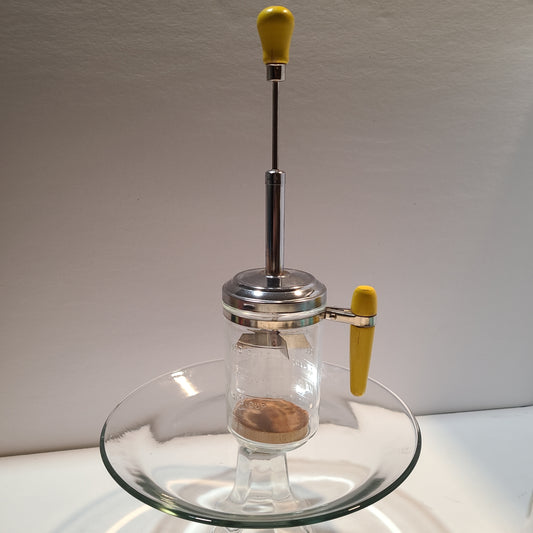 Vintage plunger mixer