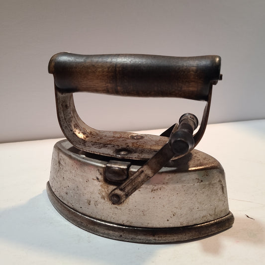 Sad Iron Asbestos 72-B
