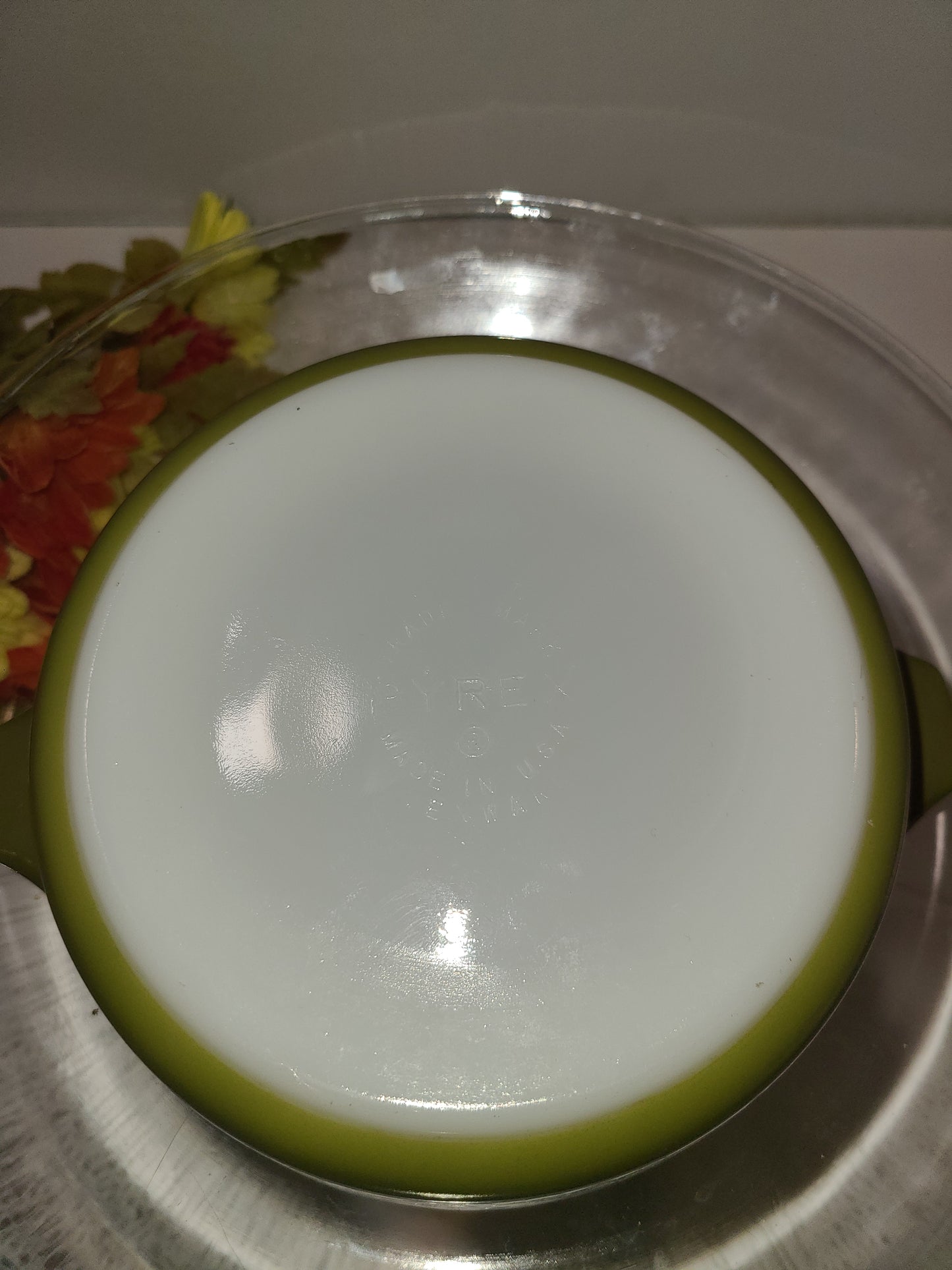 Pyrex Spring Blossom / Crazy Daisy Pattern