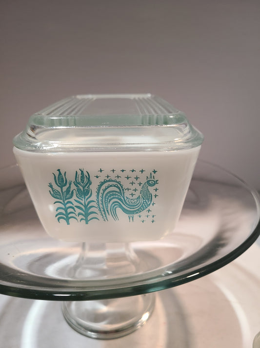 Pyrex Amish Butterprint Refrigerator Dish