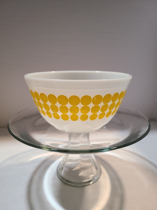 Vintage Pyrex Yellow dot bowl