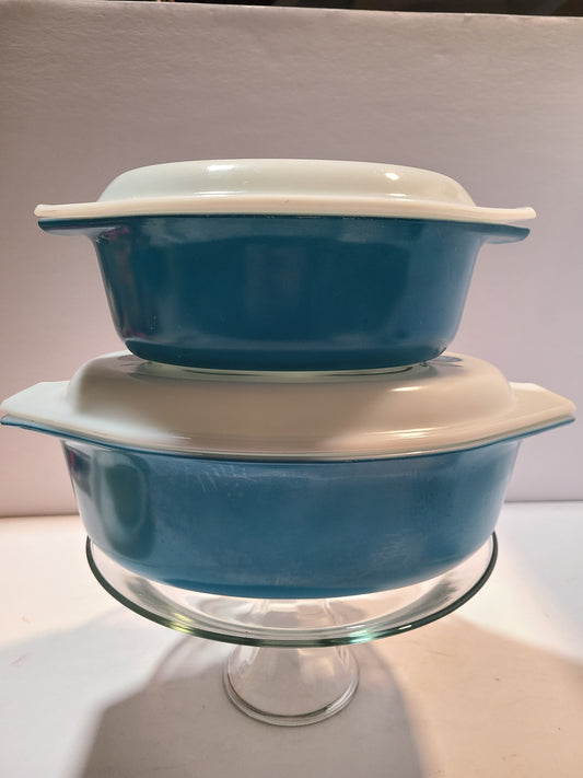 Pyrex Vintage Blue casseroles